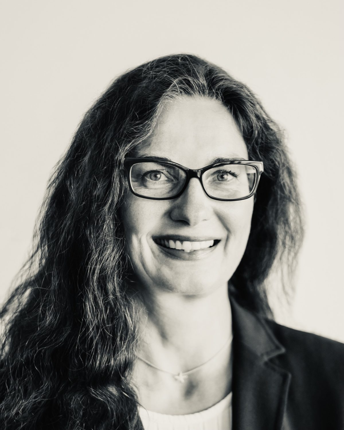 Portrait photo Prof. Dr. Kerstin Knopf